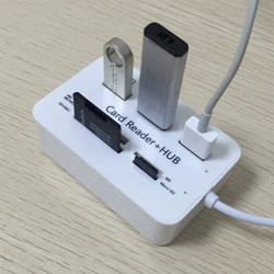 7 In 1 Card Reader With USB Hub