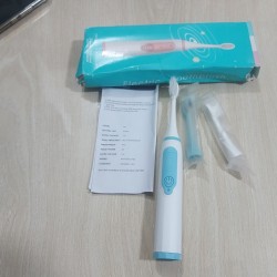 Electric Toothbrush 2 Soft Head Toothbrushes
