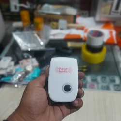 Electronic Ultrasonic Pest Repeller
