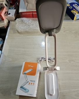 Yage T125 Foldable Desk Table Lamp 1200mAh
