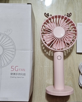 5G Shaking Hand Fan With Stand 2000mAh