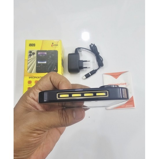 icon i909 Button Phone 3.5 inch Display 3500mAh Black