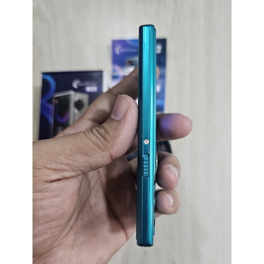 Geo R22 Super Slim Phone Bluetooth Dialer - Green