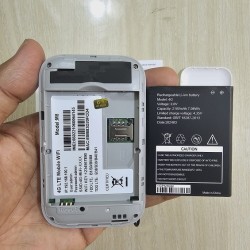 M8 4G Pocket Wifi Router 2100mah Battery