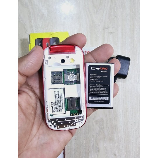 Bytwo B301 folding Flip Mobile Phone Red Magic Voice