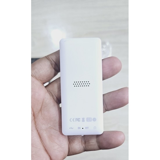 D8 MP3 MP4 Music Player FM Radio White