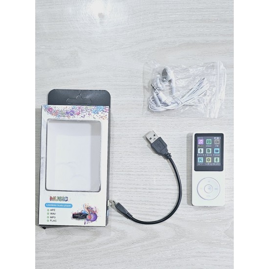 D8 MP3 MP4 Music Player FM Radio White