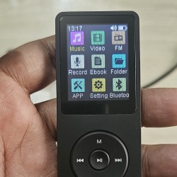 D8 Bluetooth MP3 MP4 Music Player FM Radio Black