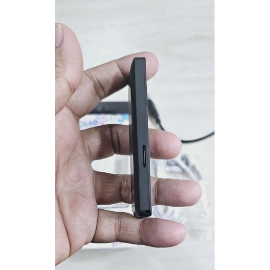 D8 MP3 MP4 Music Player FM Radio Black