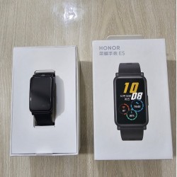 Honor ES Smart Band AMOLED Touch Display 