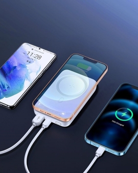 JOYROOM JR-W020 Magnetic Wireless Charging 20W 10000mAh Power Bank- Black