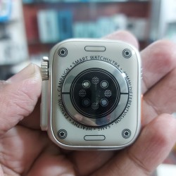 C800 Ultra Smartwatch 1.99 Inch Wireless Charging - Silver
