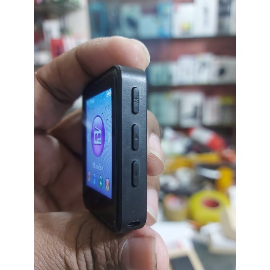 AR86 MP3 Mp4 Player 4GB Memory Loud Speaker FM