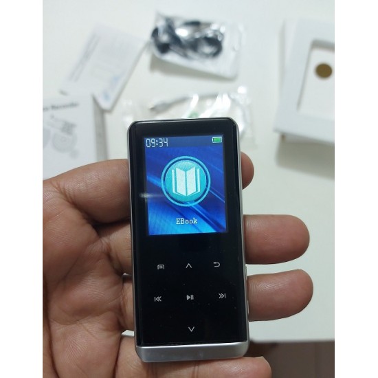 M13 MP4 Music Player 8GB With FM Radio - Black