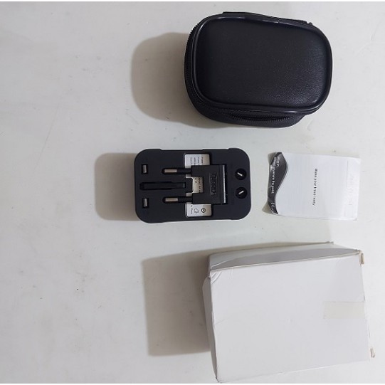 AR05 Travel Adapter 2 USB Ports Fast-Charging AR05 Travel Adapter 2 USB Ports Fast-Charging