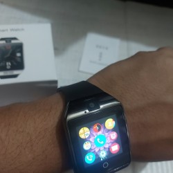 Q18 Smart Mobile Watch Full Touch Single Sim Smart watch