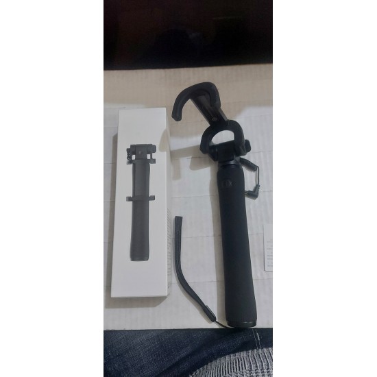 Xiaomi Mi Selfie Stick with 3.5 jack - Black